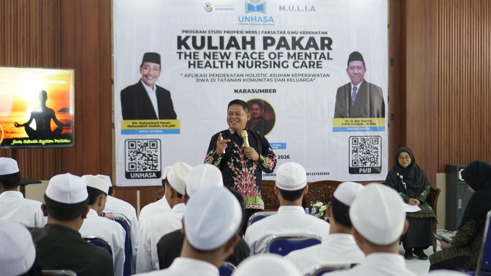 Universitas Hafshawaty Zainul Hasan (UNHASA)